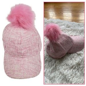 NWOT THE ACCESSORY COLLECTIVE Womens Pink tweed baseball cap hat with pom pom